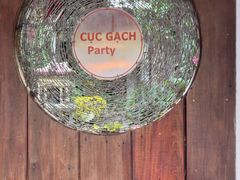 -Cuc Gach Quan Restaurant