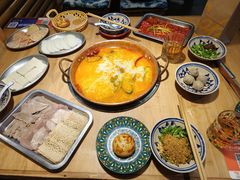 -洱火云南酸菜牛肉火锅(石景山当代商城店)