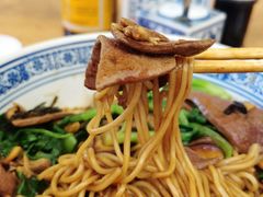 -沪西老弄堂面馆(定西路店)