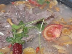 -九寨沟特色牦牛肉汤锅