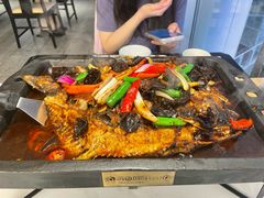 -江边城外烤全鱼(世茂广场店)