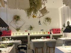 -春树下·树屋花房西餐厅(罍街AS1980店)