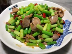 -小菜园新徽菜(宜兴八佰伴店)