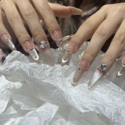 -Nail Me美甲美睫