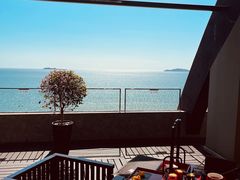 -三亚湾海居铂尔曼度假酒店