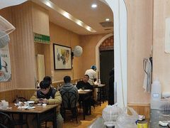 -清真吴记门钉肉饼·喜多利