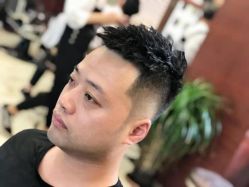 -尼特斯男士发型馆