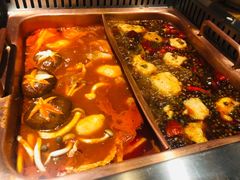 -老牌坊云南鱼豆花火锅(爱建店)