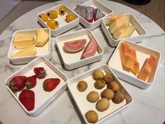 -涨巢·潮玩水疗局