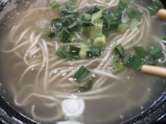 -小辫子羊肉面馆(周东店)