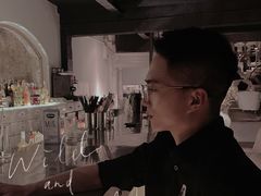 -穹六人间 people 6(岳阳路店)