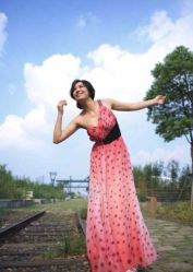 秋日丽人写真-上海彩妆秀摄影设计有限公司