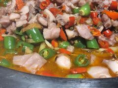 -兔行天下-鸿鹤鲜锅兔(中海国际店)