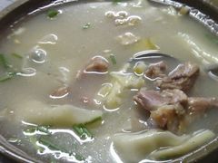 馄饨老鸭煲&nbsp;-老品芳