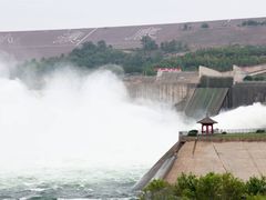 -黄河小浪底水利枢纽风景区