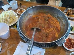 -喇喇排骨火锅·传统韩式脊骨汤(望京西园总店)