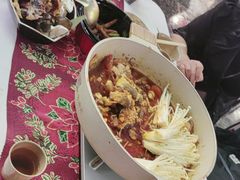-刘姐啤酒鱼民族演艺餐厅(西街总店)