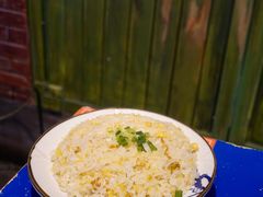 蛋炒饭-马路边边串串香(双井直营店)