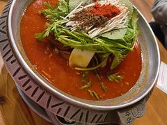 -喇喇排骨火锅·传统韩式脊骨汤(望京西园总店)