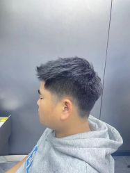 -米可造型烫发染发