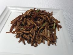 鲜茶树菇牛柳-106餐厅(山水文园店)