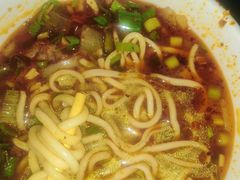 -牛一嘴·兰州牛肉面·大盘鸡(财富中心店)