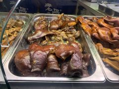 -老鼎万春卤菜(五代传承创始老店)
