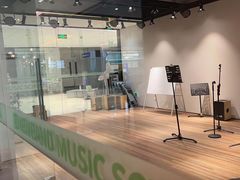 -牛班音乐学校(晶融汇购物中心店)