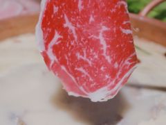 -三人行骨头王火锅(长寿店)