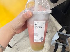 -喜茶(杭州滨江宝龙店)