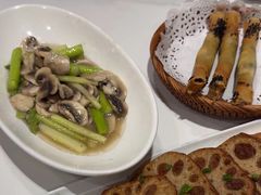 -楚山晓·湖北菜(武汉光谷K11店)