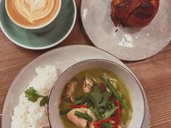 泰式绿咖喱鸡肉饭-wagas(暖山店)