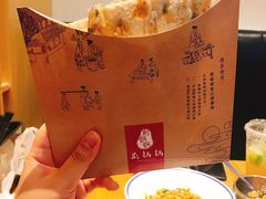 劲爆牛肉锅盔-文叔·湖北名小吃·小龙虾(华强北店)