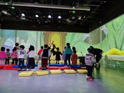 -小鸡哆哆故事屋·儿童乐园(嘉里城店)