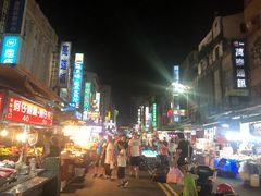 -六合夜市