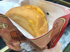 花生酱菠萝油-美芝莲(领展购物广场中关村店)