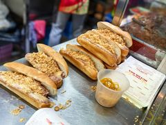 -Bánh Mì Huynh Hoa