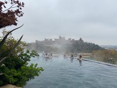 -七彩云南古滇温泉山庄
