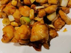 宫保鸡丁-红红烤鸭店(西单店)
