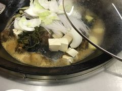 -屯老二农家铁锅炖·行业领军者(梅江店)