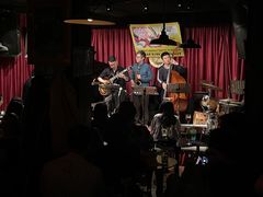 -东岸Cafe 爵士俱乐部