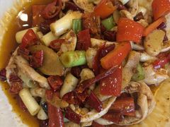 -周老三跷脚牛肉·全牛火锅(非遗传承店)