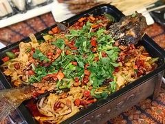 -乌托邦轰趴日租聚会别墅(先生的院子店)