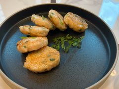 香葱海鲜藕饼-广州文华东方酒店·江-由辉师傅主理