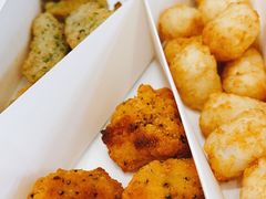 -达美乐比萨(南京路店)