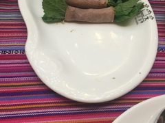 -香巴拉云南餐厅(华莱坞店)