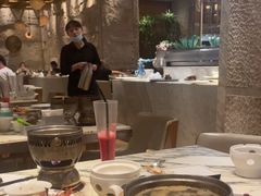 -雍和会海鲜姿造自助(湖东路店)