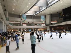 -冰纷万象滑冰场(深圳万象城店)