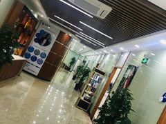 -茂菊口腔连锁(浦东南路店)