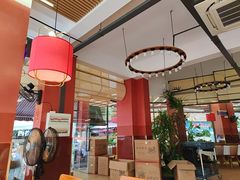 -刘姐啤酒鱼民族演艺餐厅(西街总店)